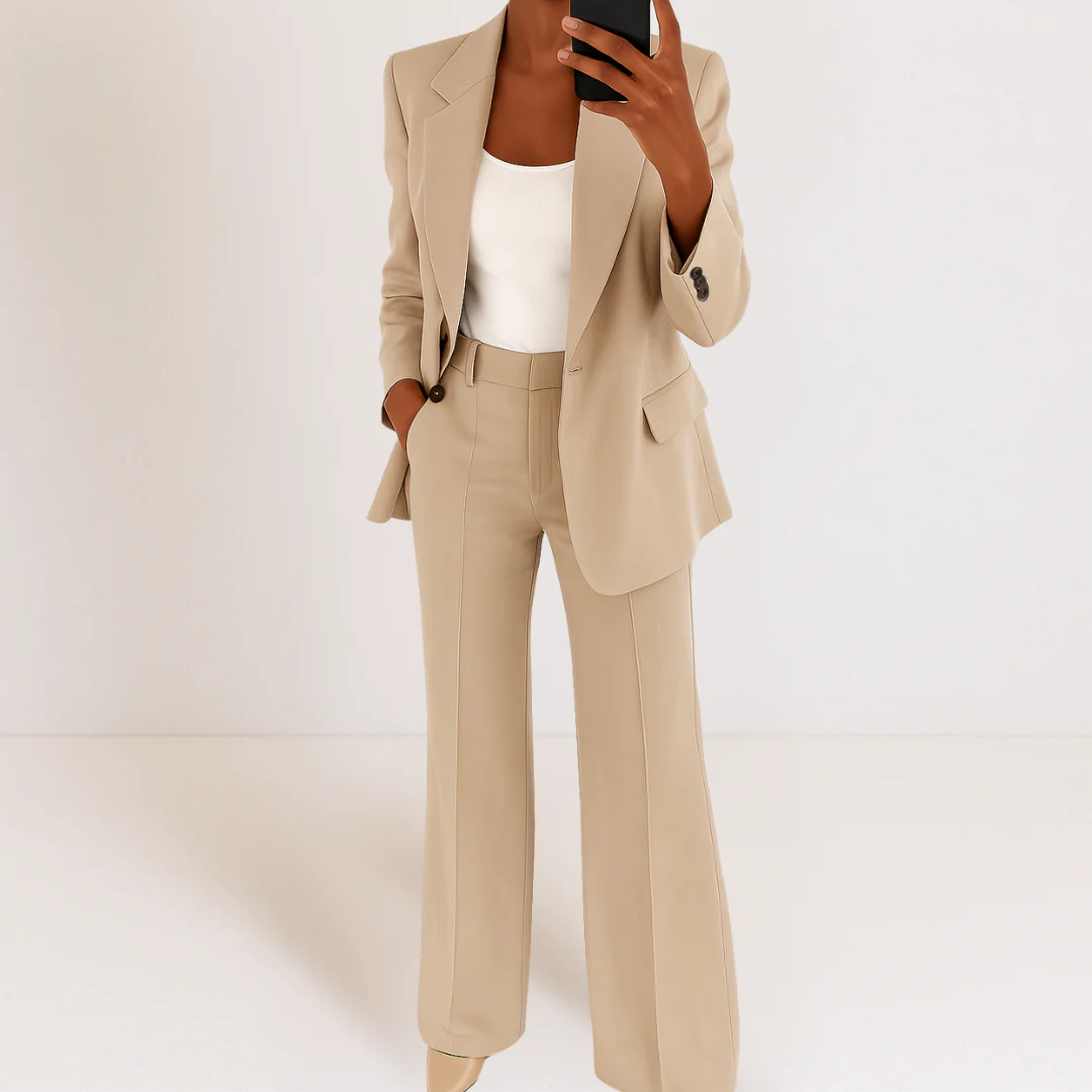 Modern Blazer Outfit with Bold Stripe Trim