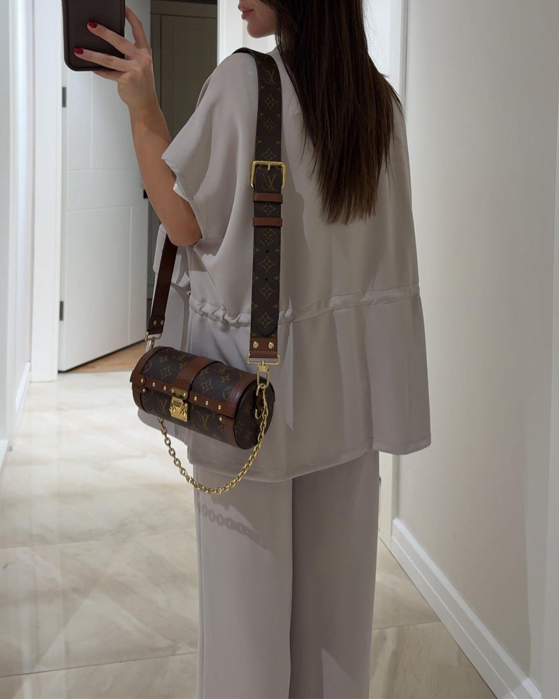 Chic Top and Pants Outfit with Stretch Waist