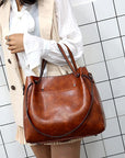 Elegant Leather Bag with Contemporary Flair