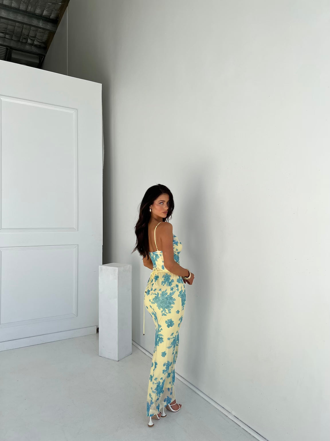 Elegant Sleeveless Floral Maxi Dress