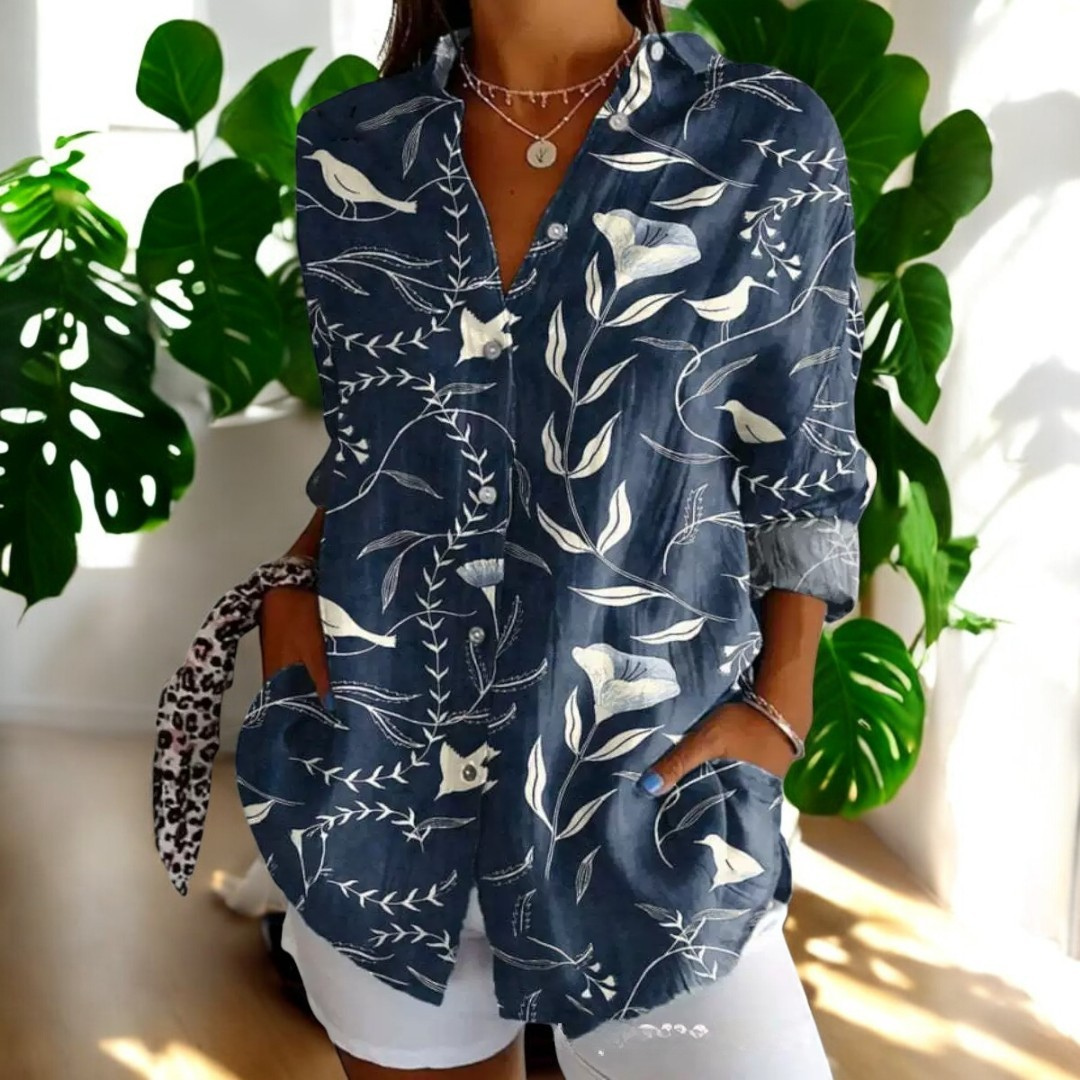 Flowy Blouse in Vintage Style