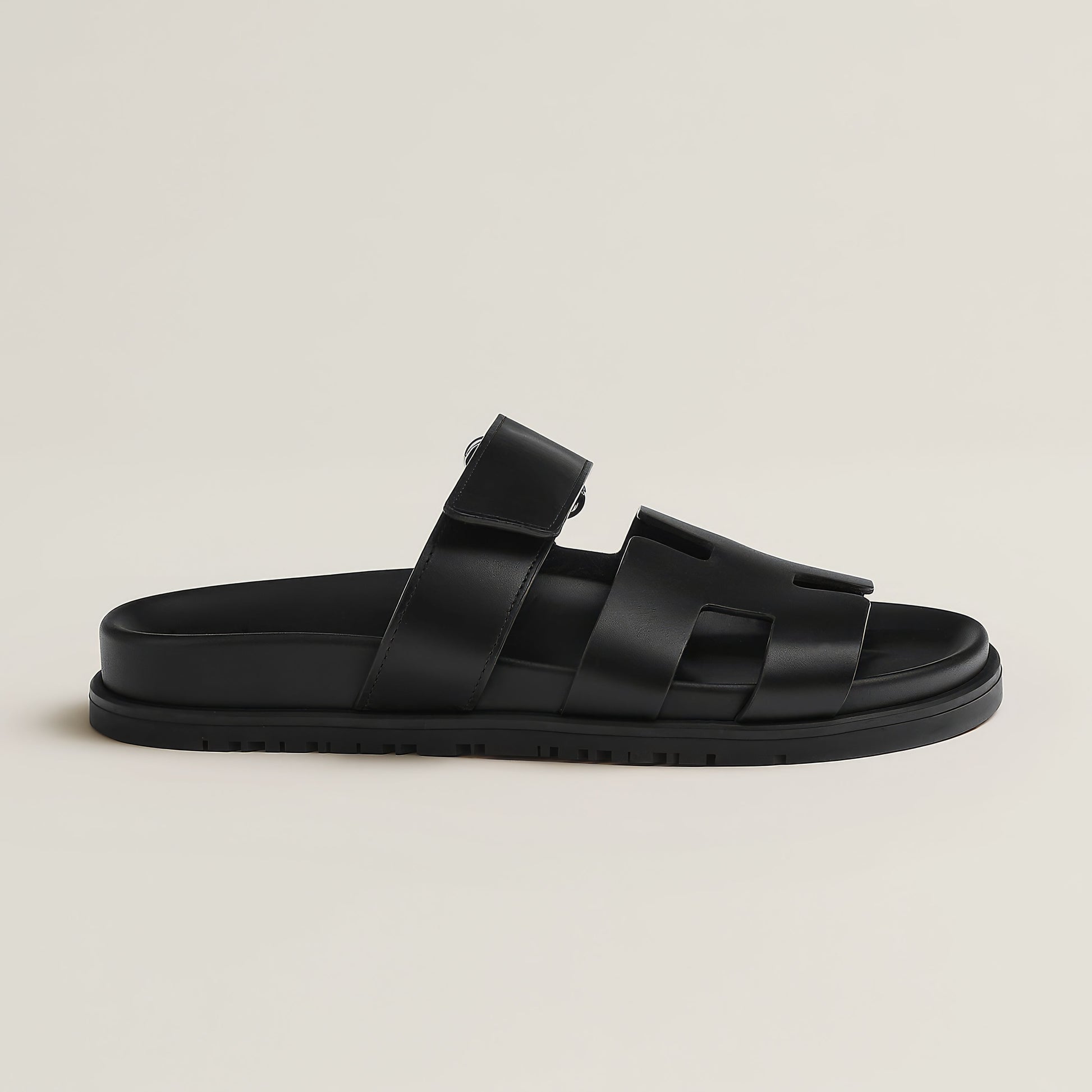 Elegant Sandals with Classic Italian Flair