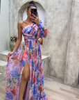 Lightweight Gown With Elegant Drape