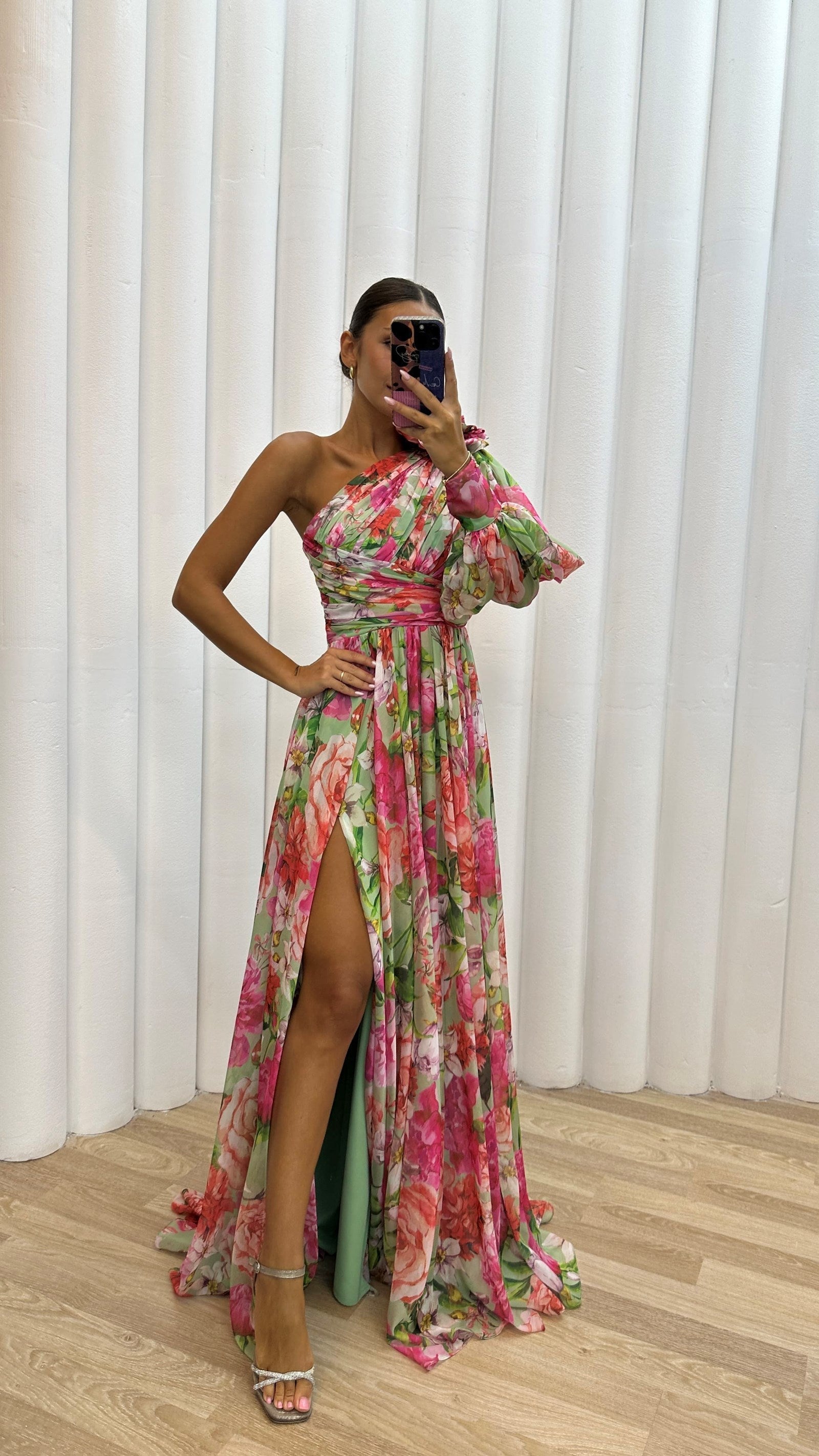 Lightweight Gown With Elegant Drape
