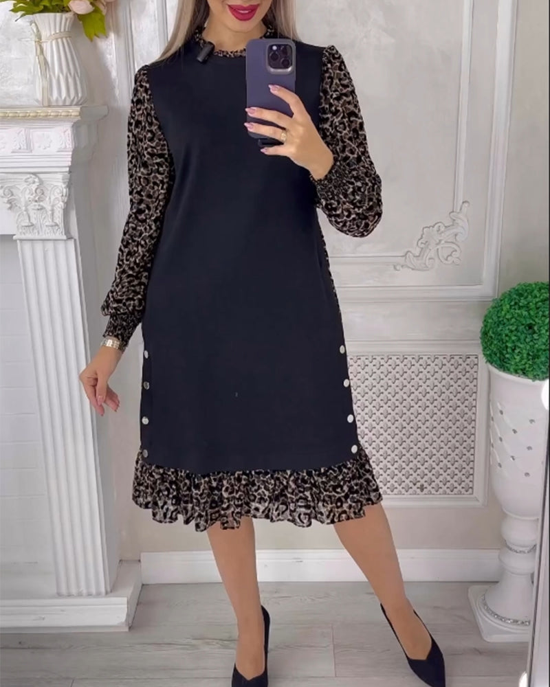 Elegant Shift dress with Color Block