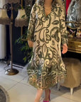Loose and elegant printed dress