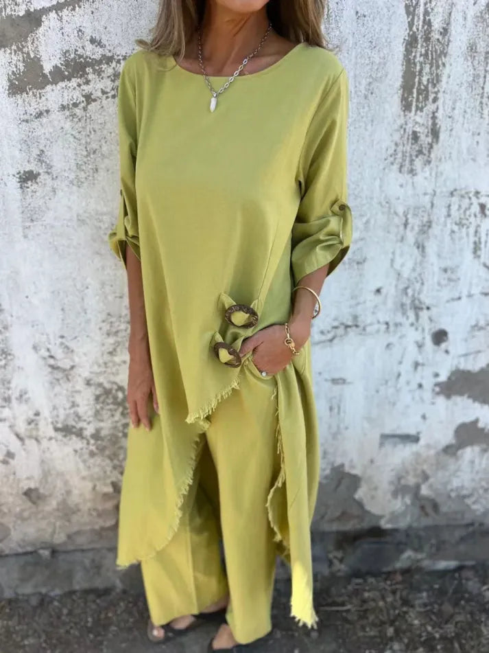 Chic V-Neck Flowy Midi Dress