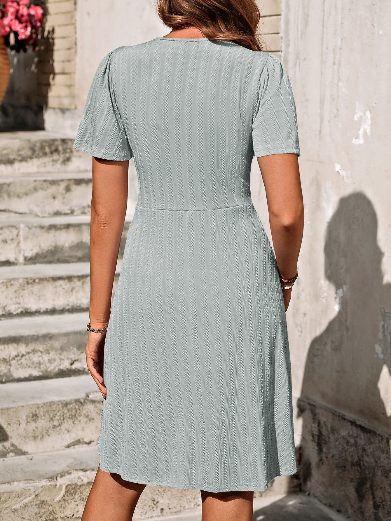 Casual summer dress with short sleeves