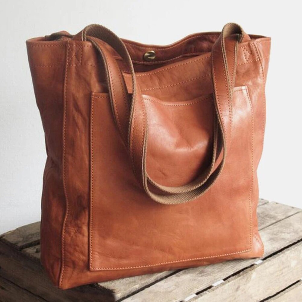 Classic Shoulder Bag with Timeless Style