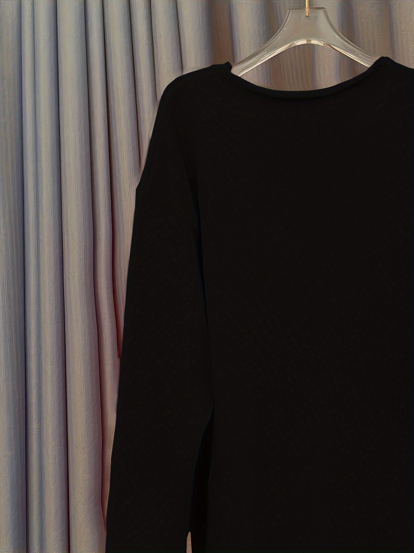 Women’s Plus Size V-Neck Knit Sweater