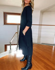 Elegant solid color round neck pocket dress