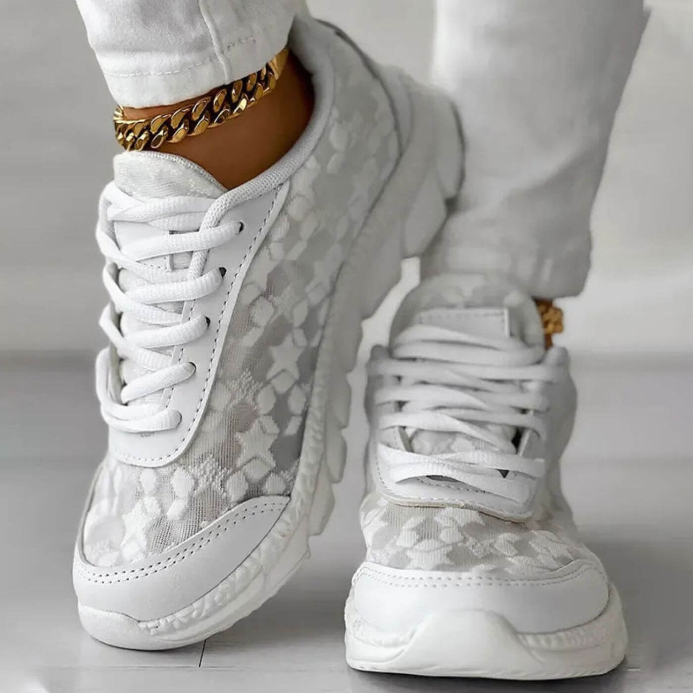 Breathable Orthopedic Sneakers – Elevated Everyday Comfort for Travel and Long City Walks