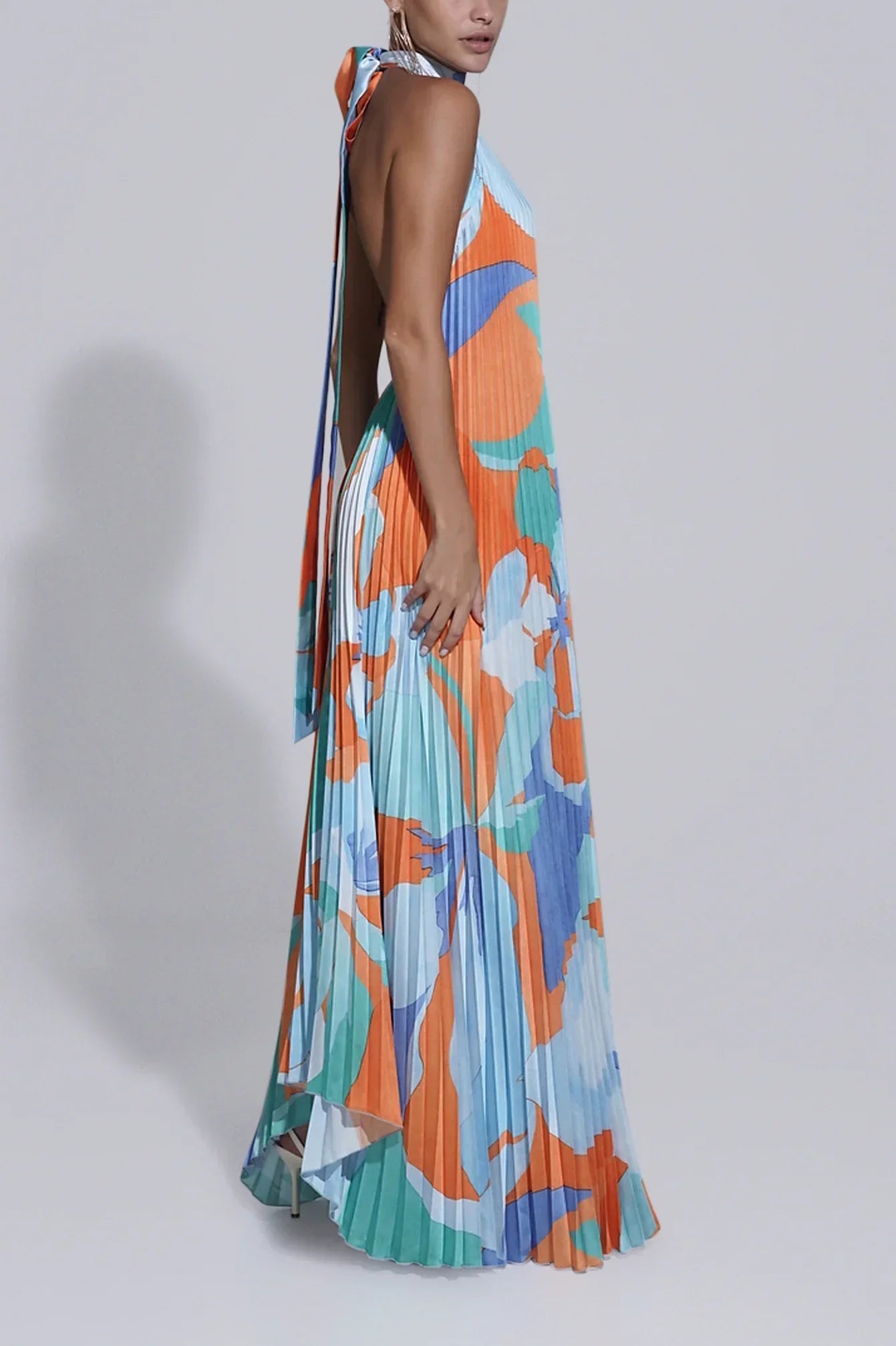 Elegant Halter Pleated Maxi Dress