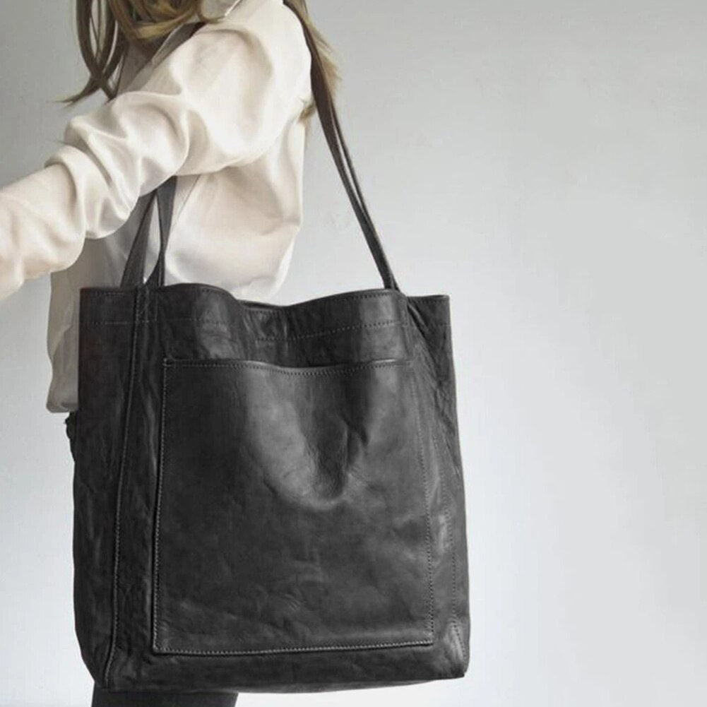 Classic Shoulder Bag with Timeless Style
