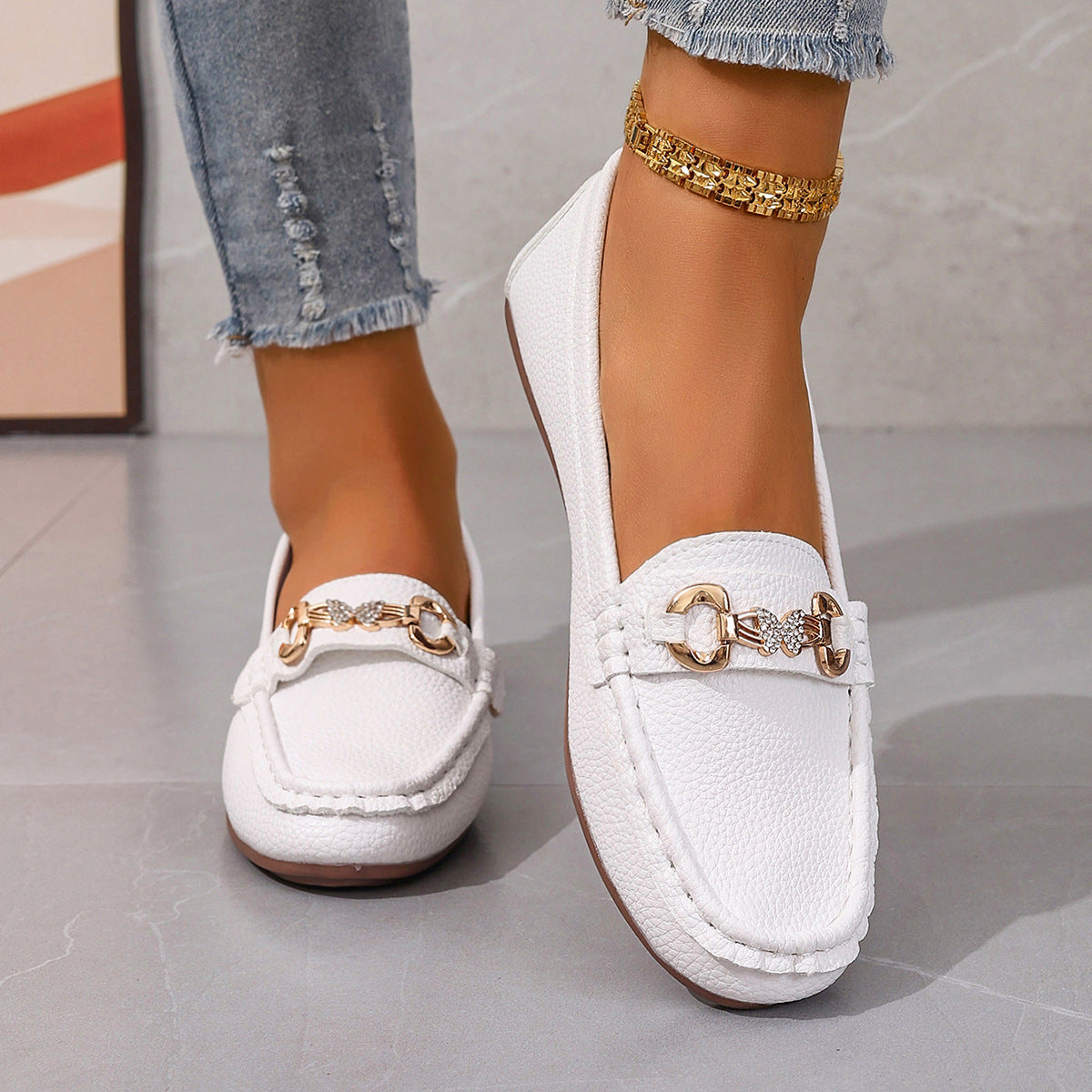 Stylish And Simple Flat Shoes