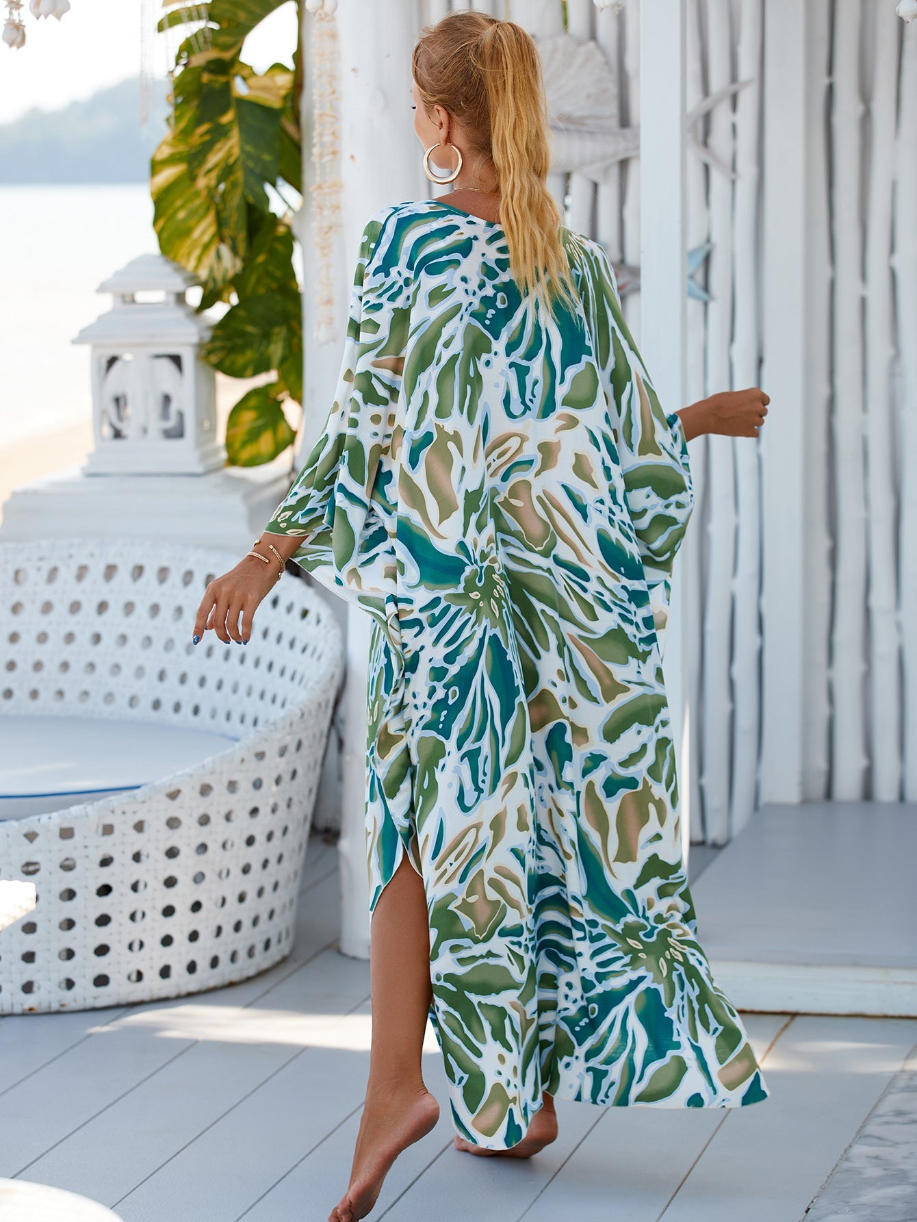 Chic Linen Dress with Ocean Pearl Vibes