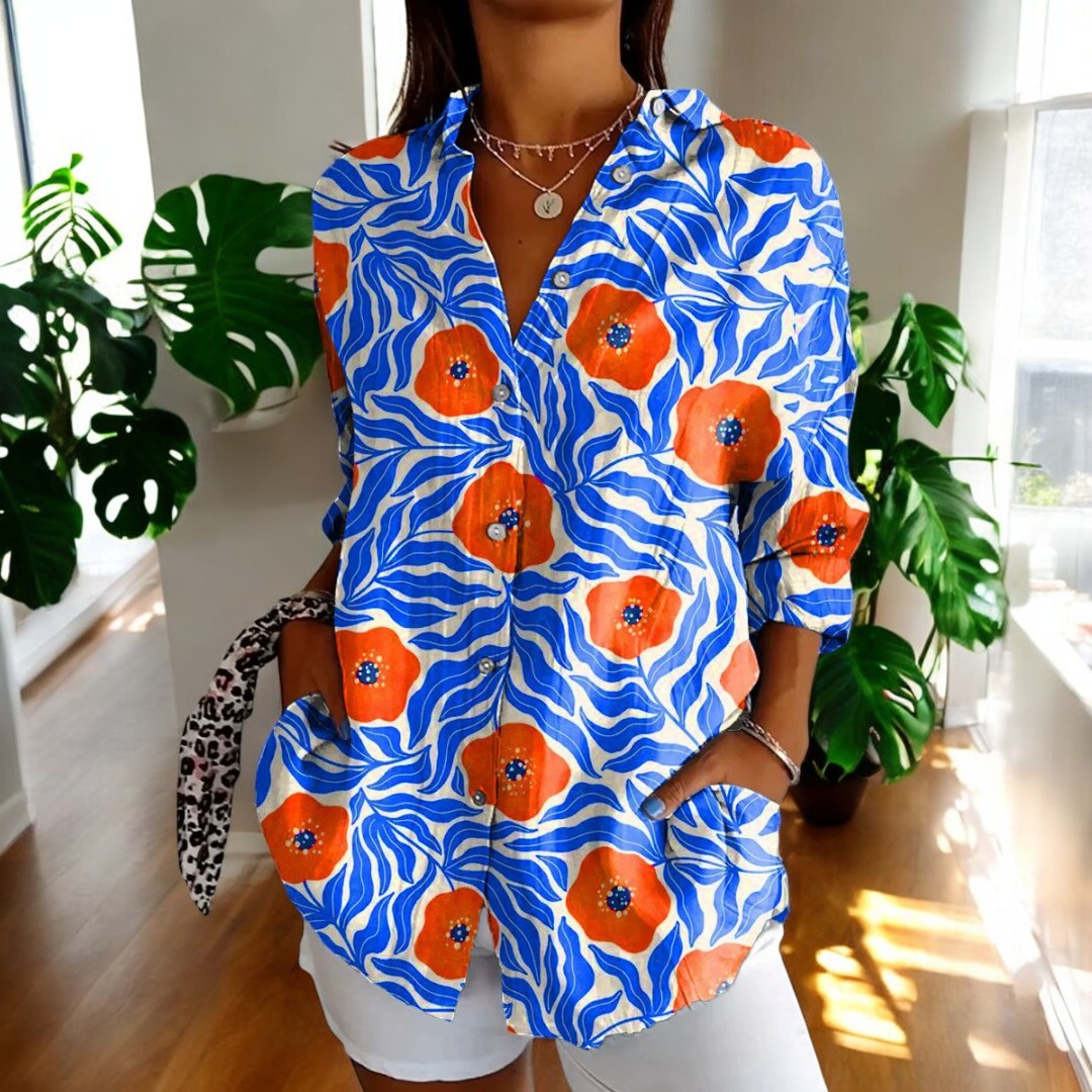 Flowy Blouse in Vintage Style