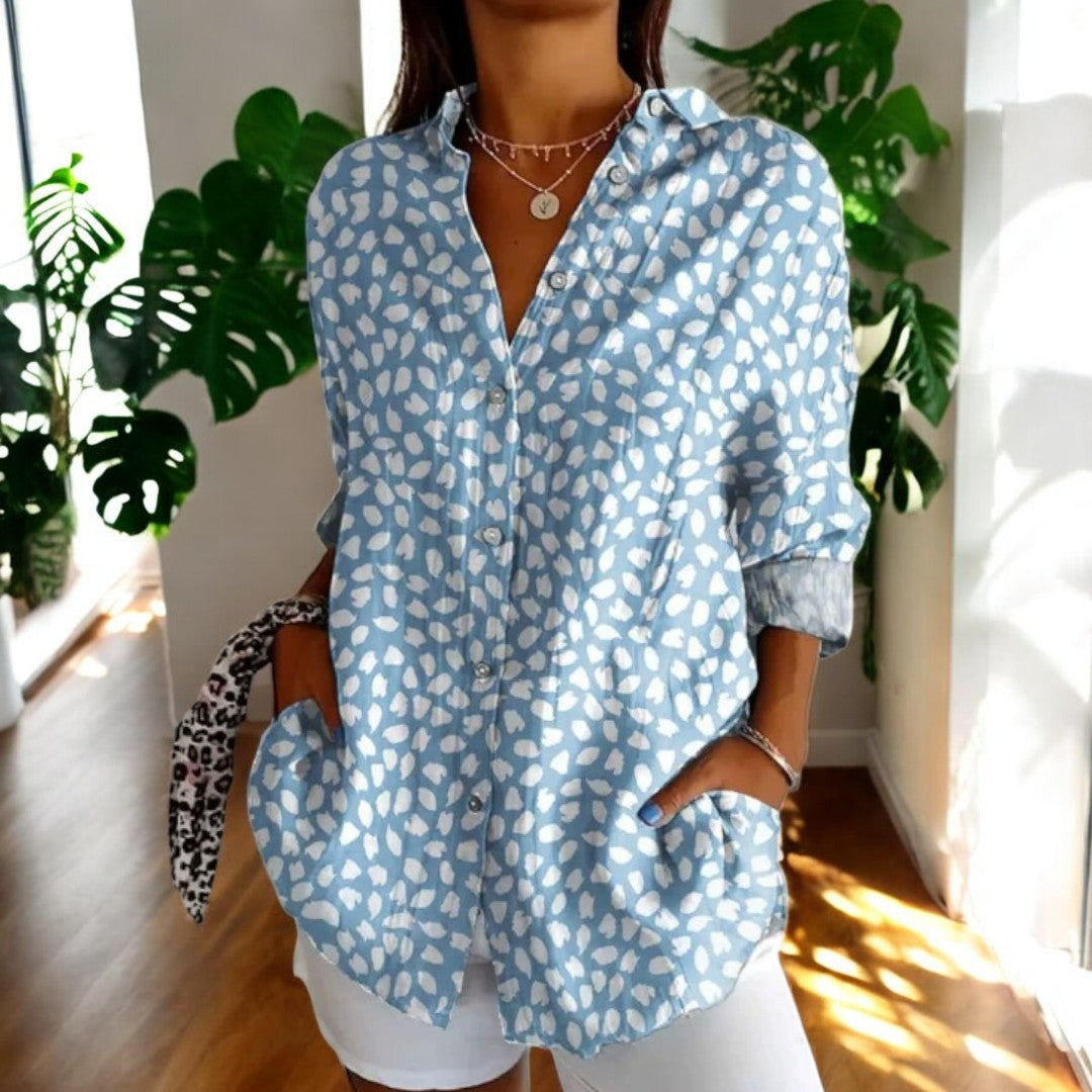 Flowy Blouse in Vintage Style