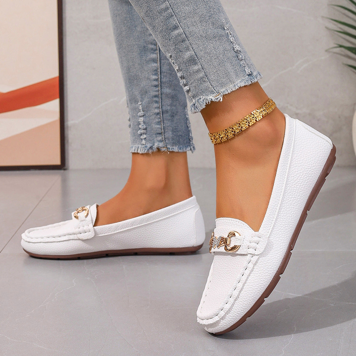 Stylish And Simple Flat Shoes