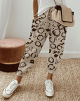 Classic Style Pants – Wrinkle-Resistant Wardrobe Staple for Minimalist Workwear and Travel Looks