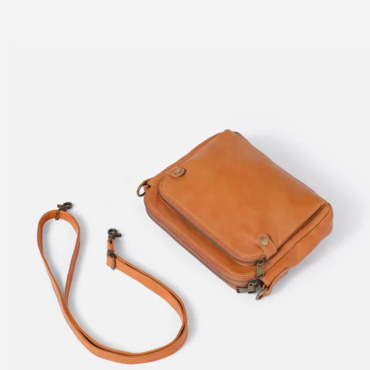 Compact Leather Bag with Clean Design