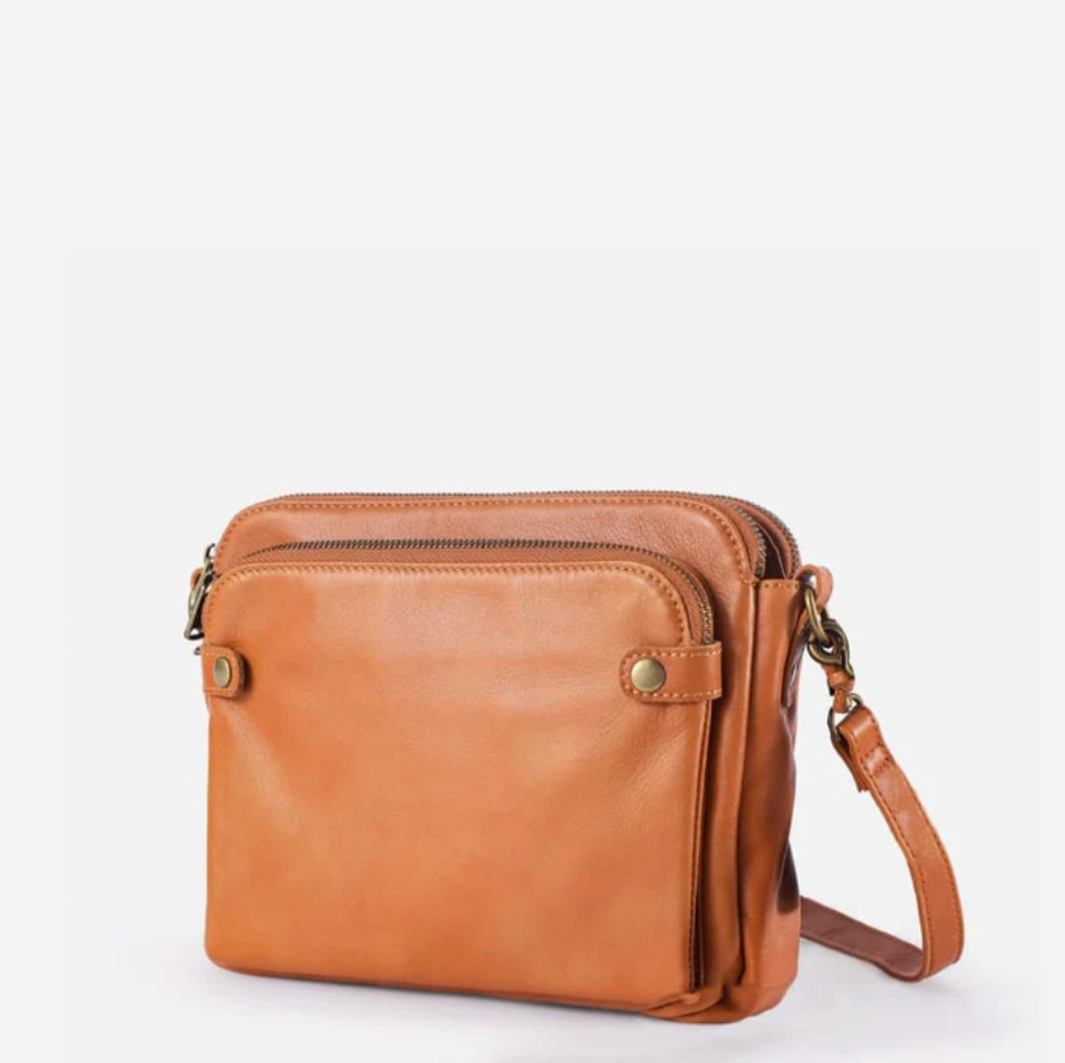 Compact Leather Bag with Clean Design