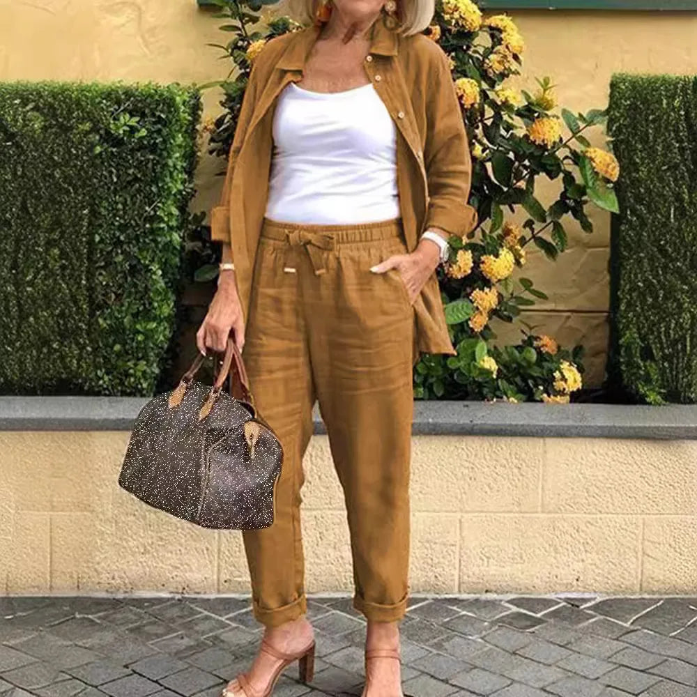 Chic Sequin Suit with a Refined Sparkle