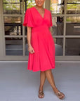 Solid color V-neck waisted butterfly sleeve casual dress