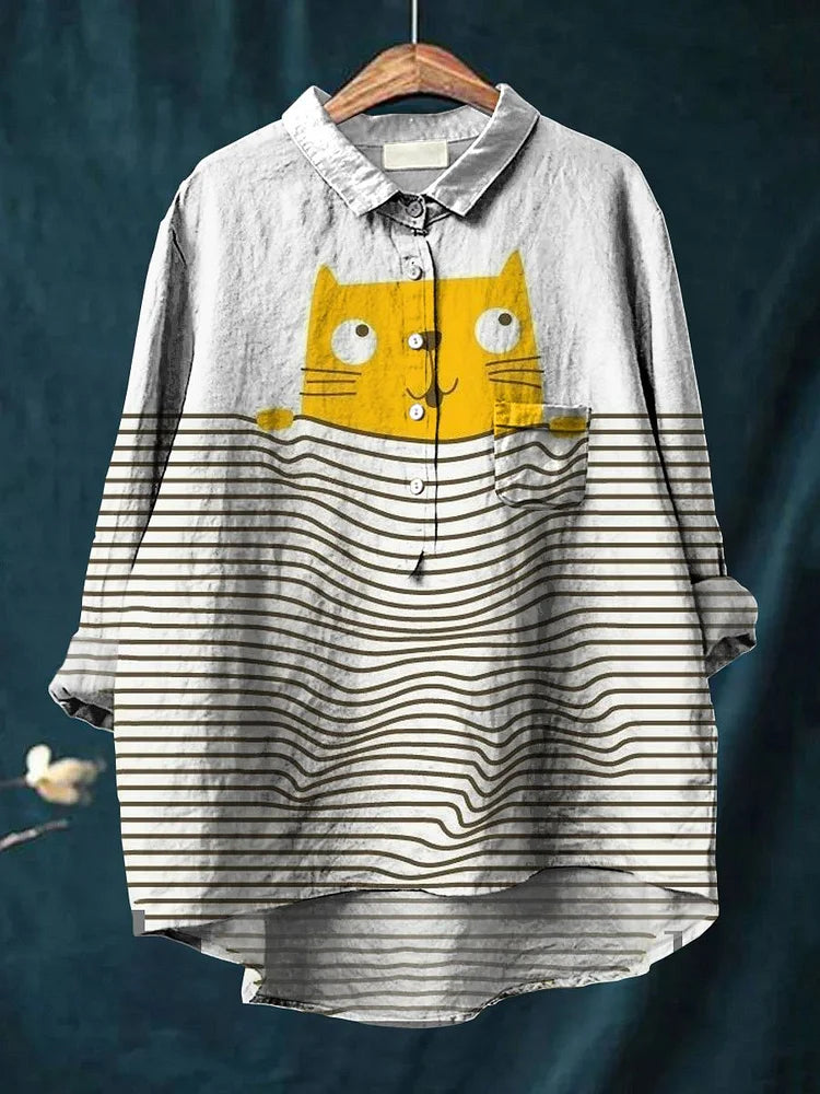 Uluru Graphic Shirt with Cat Illustration