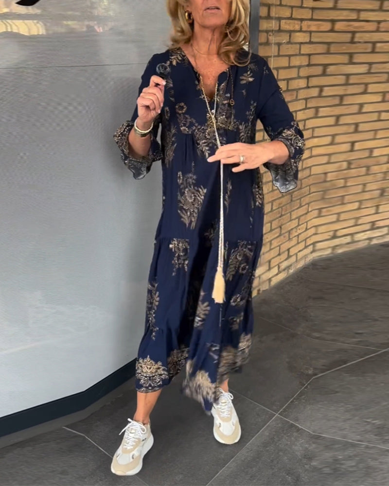 Soft Vintage Dress with Relaxed V-Neck Fit