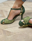 Stylish Closed Toe Patchwork Heels