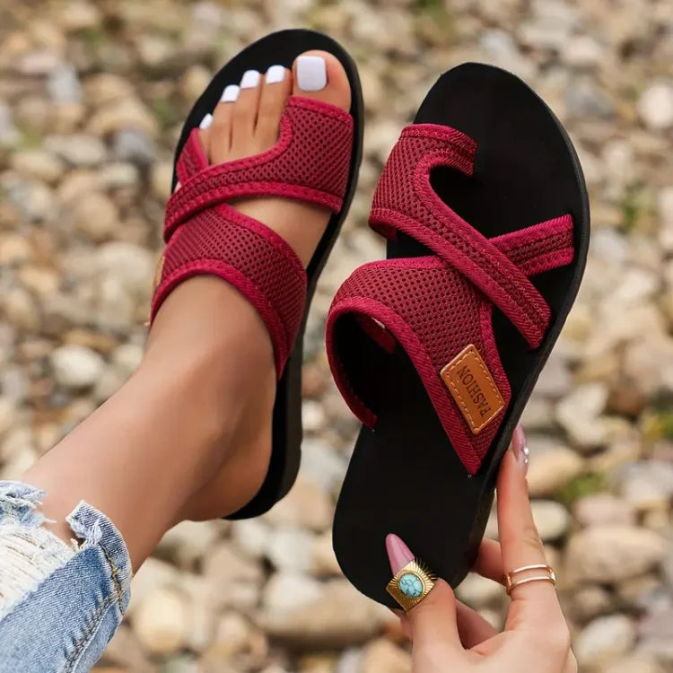 Lightweight Mesh Sandals for a Chic Look