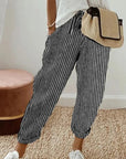 Classic Style Pants – Wrinkle-Resistant Wardrobe Staple for Minimalist Workwear and Travel Looks