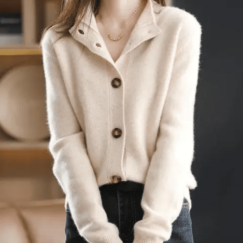 Luxurious Cashmere Knit Cardigan