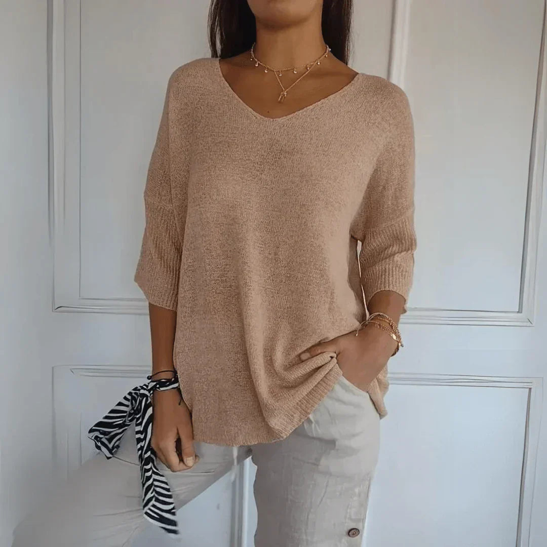 Elegant Blouse with a Relaxed Silhouette