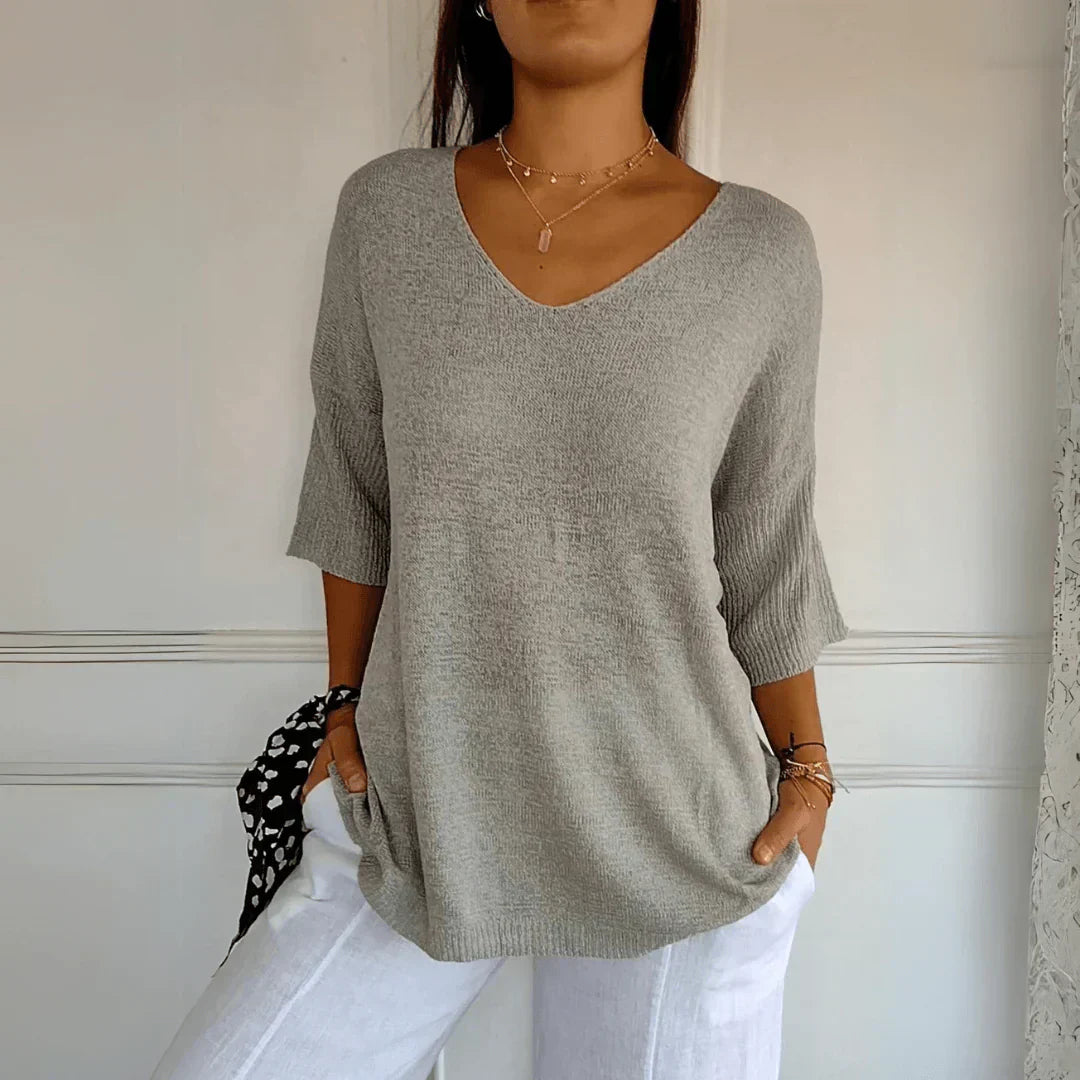 Elegant Blouse with a Relaxed Silhouette