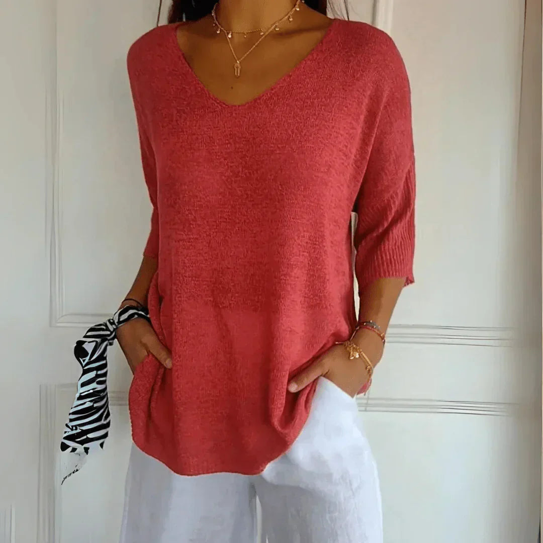 Elegant Blouse with a Relaxed Silhouette