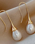 Helena Classic Pearl Earrings