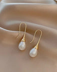 Helena Classic Pearl Earrings