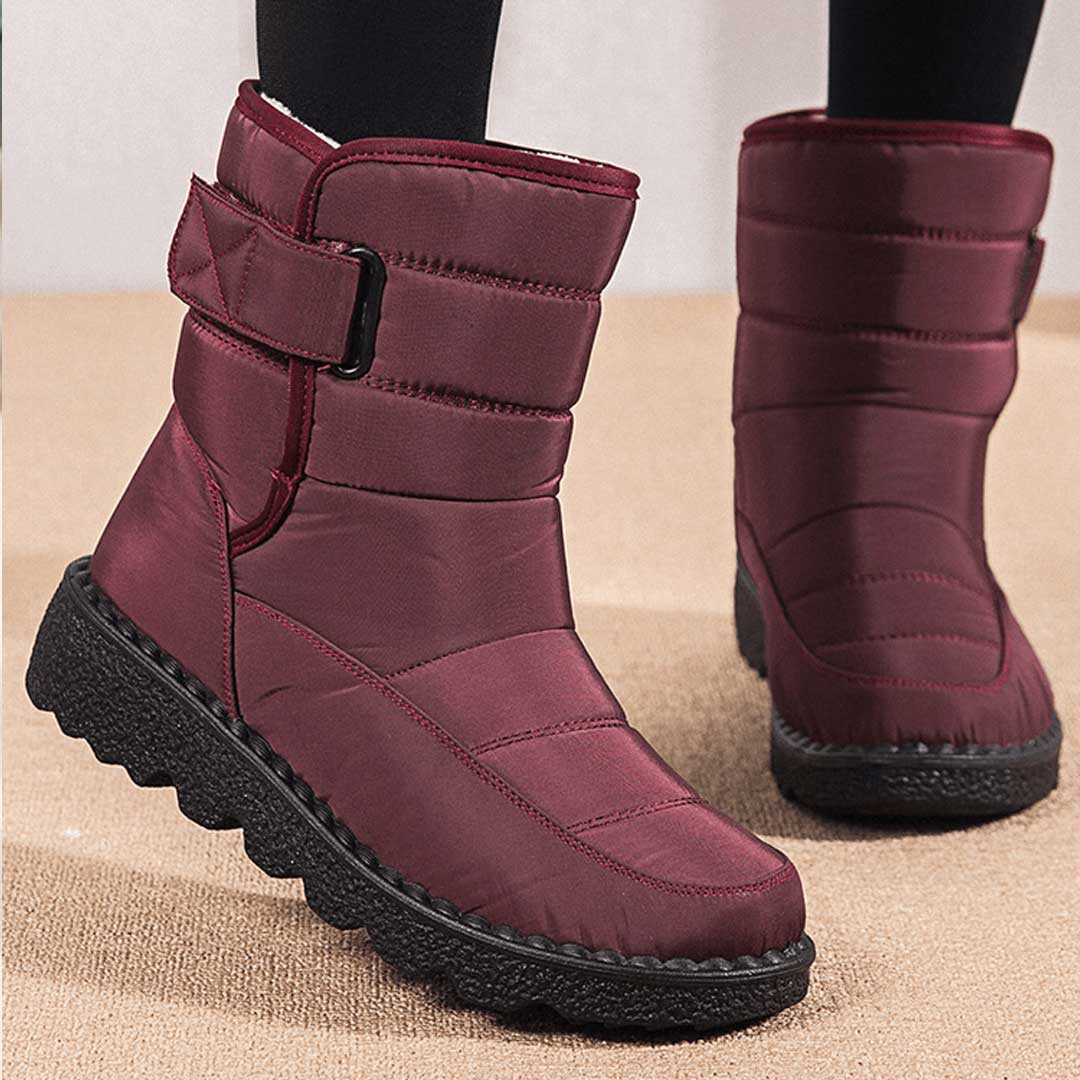 Warm Lined Snow Boots Perfect for Winter