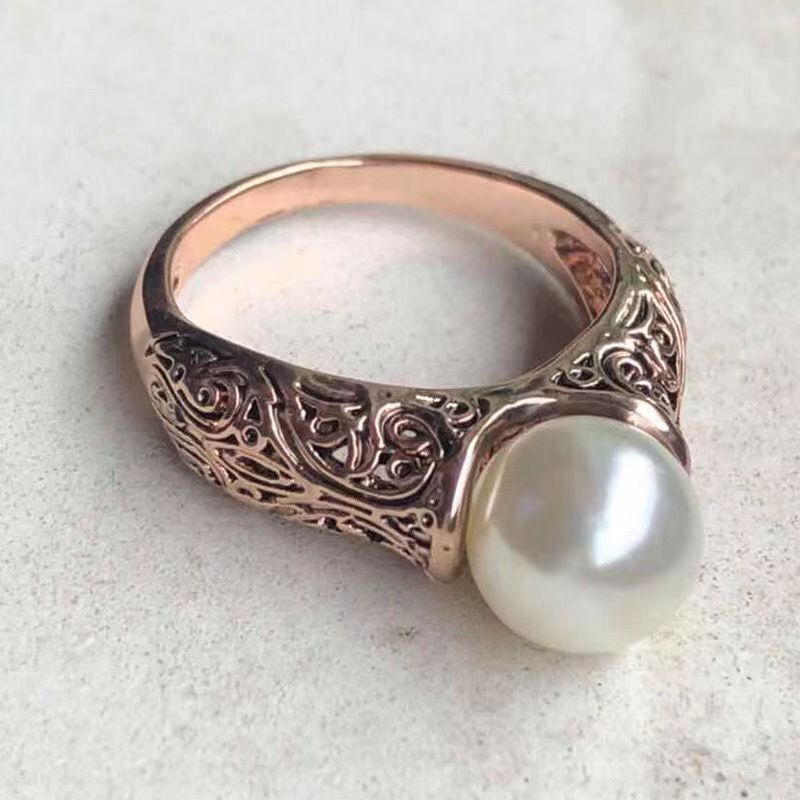 Trendy Gold-Plated Pearl Ring Women VIP