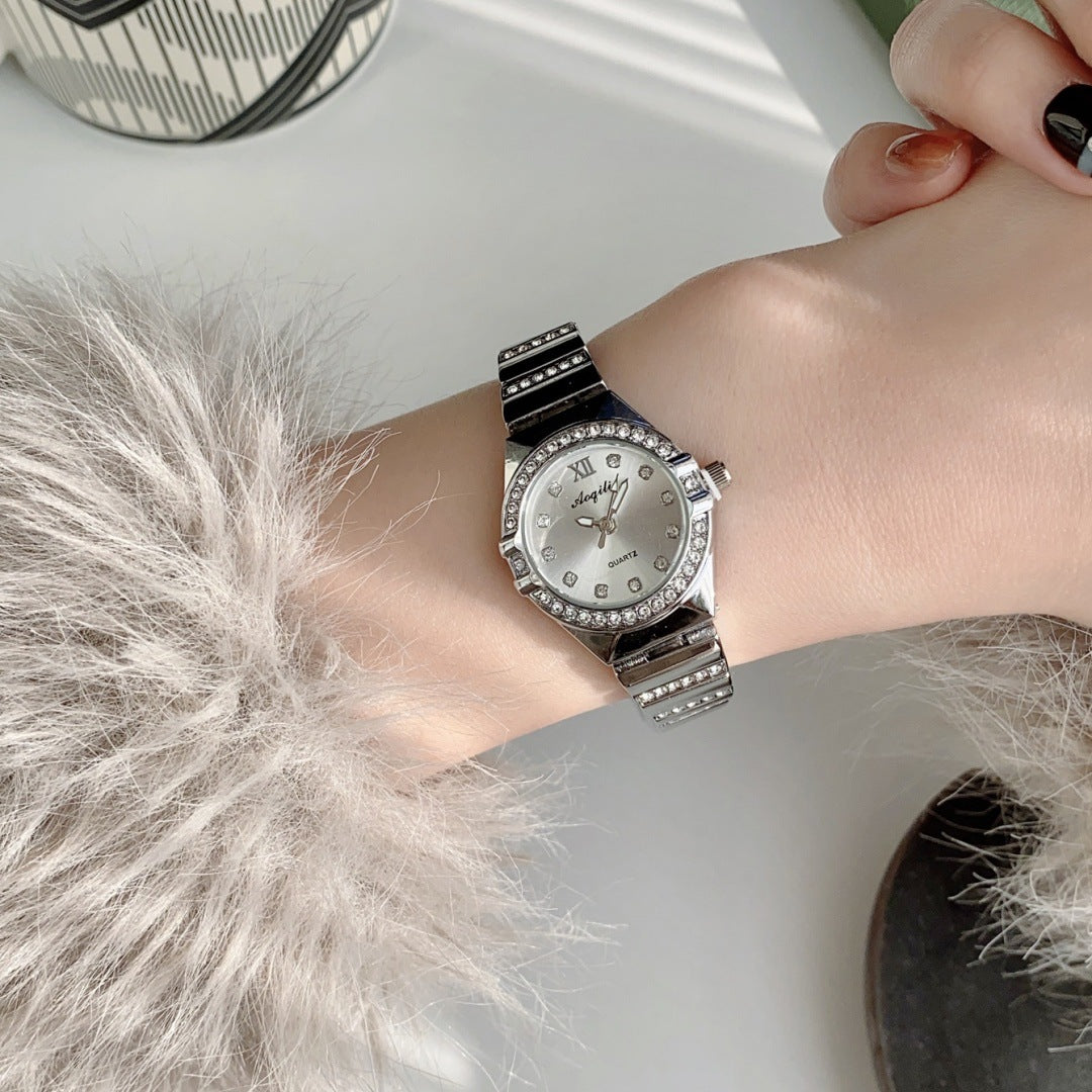 Delicate Small Dial Quartz Watch