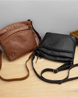 Stylish Leather Shoulder Bag with Modern Design